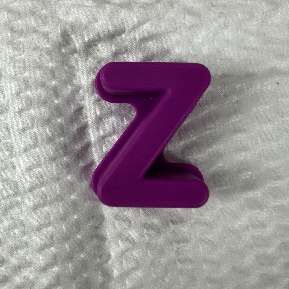 Letter "Z" for Elmo On The Go learning game.